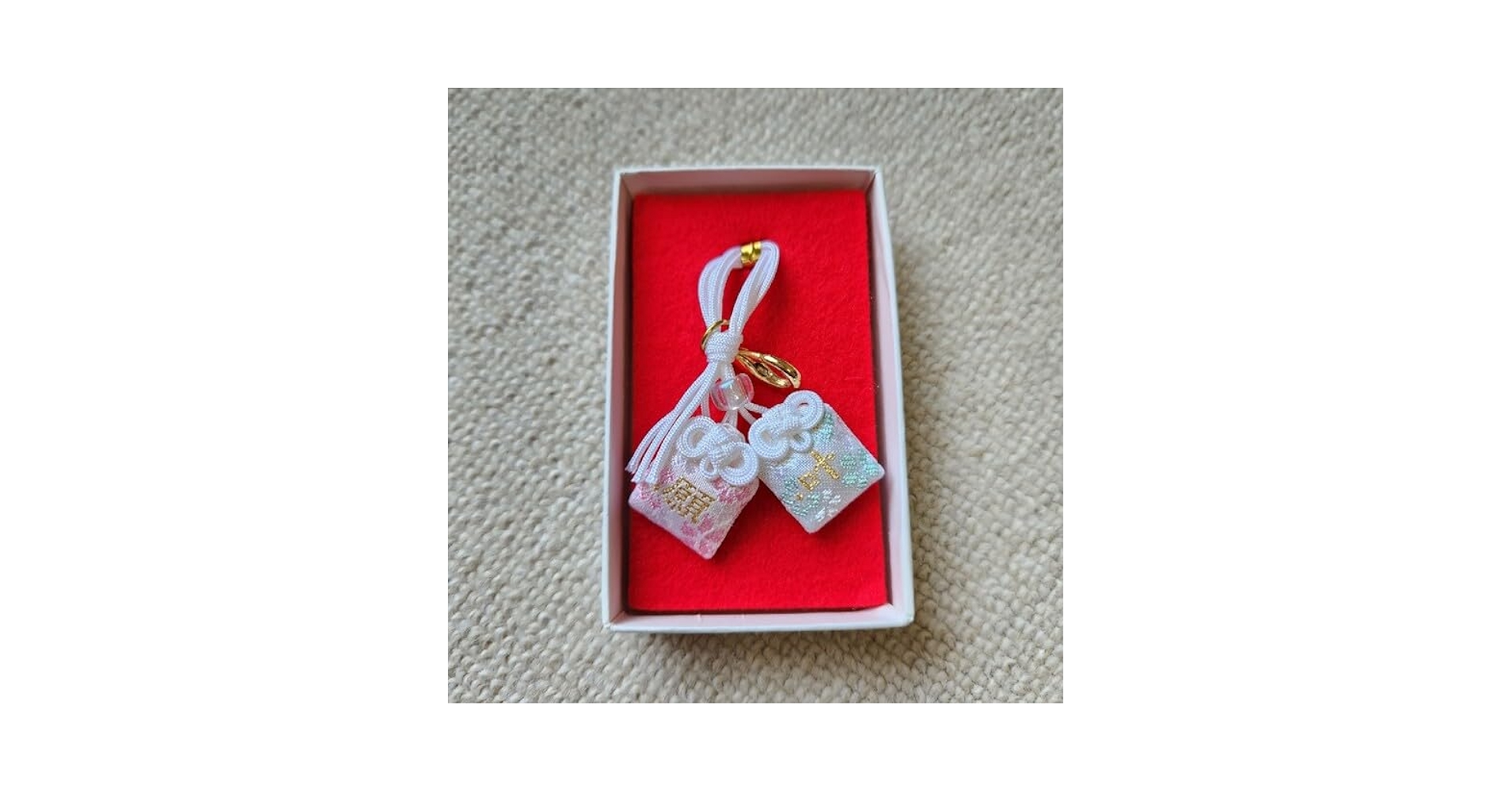 靖国神社　メダル Amazon.co.jp: 靖国神社 参拝記念 御守 キーホルダー : おもちゃ